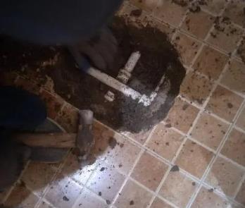 萧山卫生间漏水维修公司为您分享下卫生间渗水如何处理及注意事项